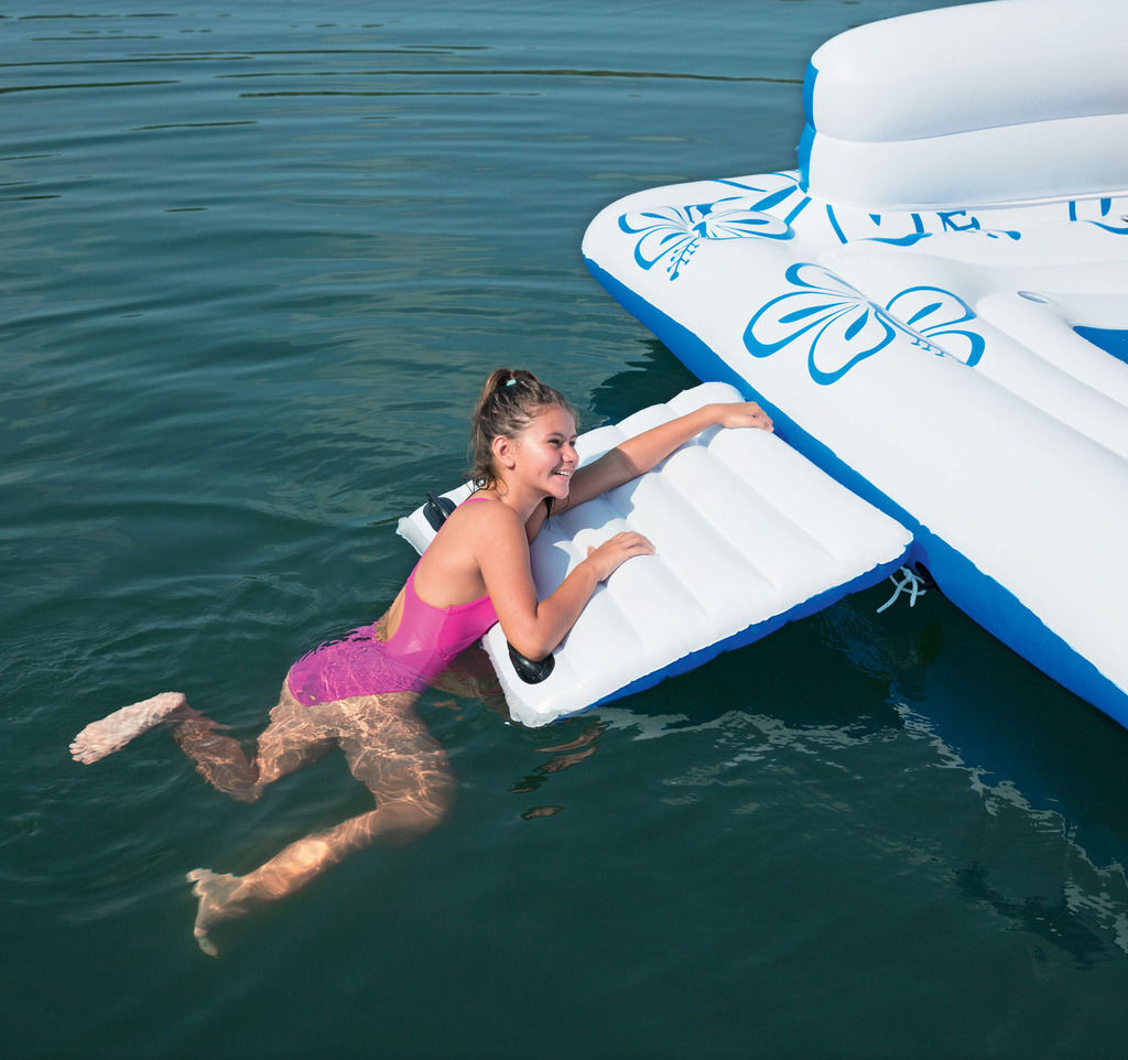 Large Floating Island Lounge